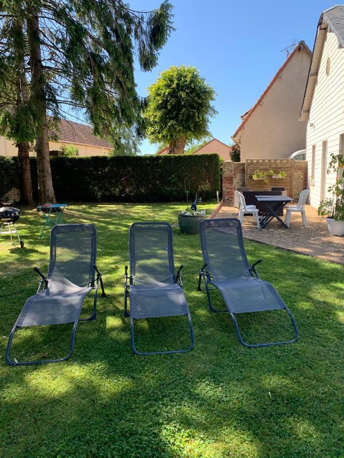 Le Petit Manoir Bed & Breakfast Farceaux Dış mekan fotoğraf