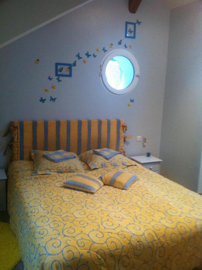 Le Petit Manoir Bed & Breakfast Farceaux Dış mekan fotoğraf